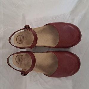 Dansko Ladies Sam Mary Jane,  sz 42, color: Red
